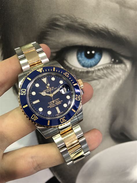 Rolex Submariner gold bezel